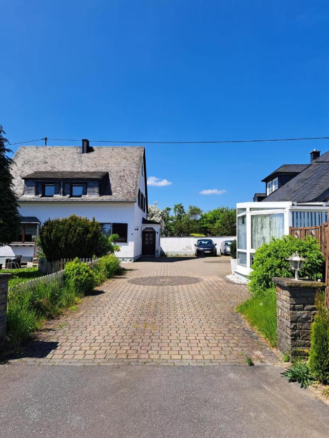 Familienurlaub Im Herzen Der Eifel Kaisersesch Exterior foto